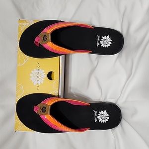 Yellowbox size 9.5 pink and orange sandals.